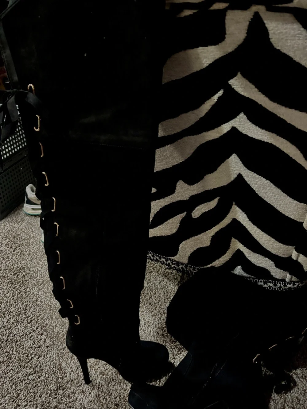N/A chic black